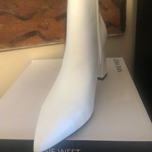 Nine West Cacey 9x9 - WHITE - BRAND NEW IN BOX